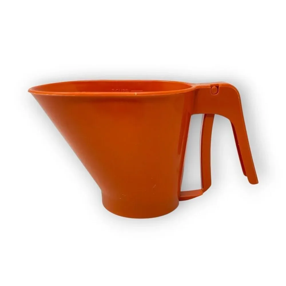 Rubbermaid Flour Sifter 3-Cup Orange Handle Built-In Screen Baking Tool Vintage